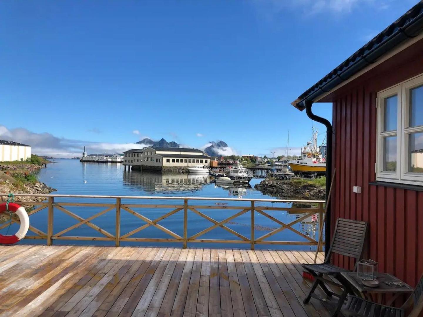 Nora'S Waterfront Cabin Svolvær Exteriör bild